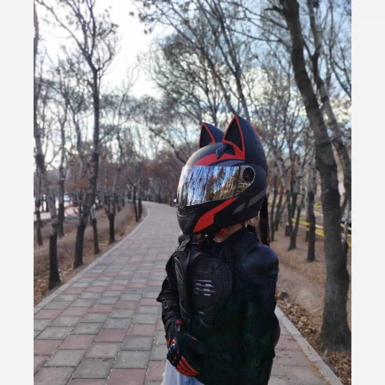 کلاه کاسکت دخترونه فک ثابت